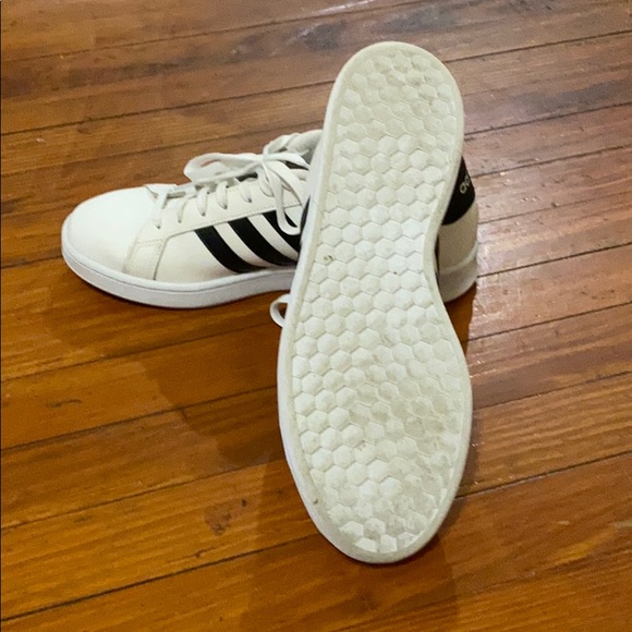 Men’s Adidas shoes - Picture 4 of 4